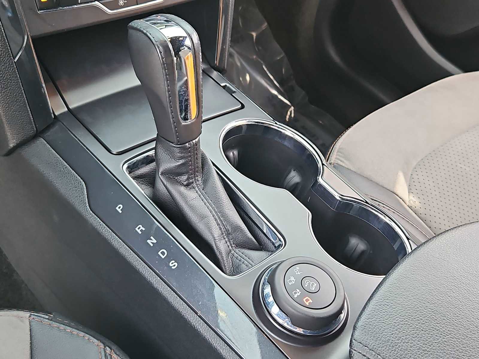 Used 2017 Ford Explorer XLT w/ Equipment Group 202A image 32