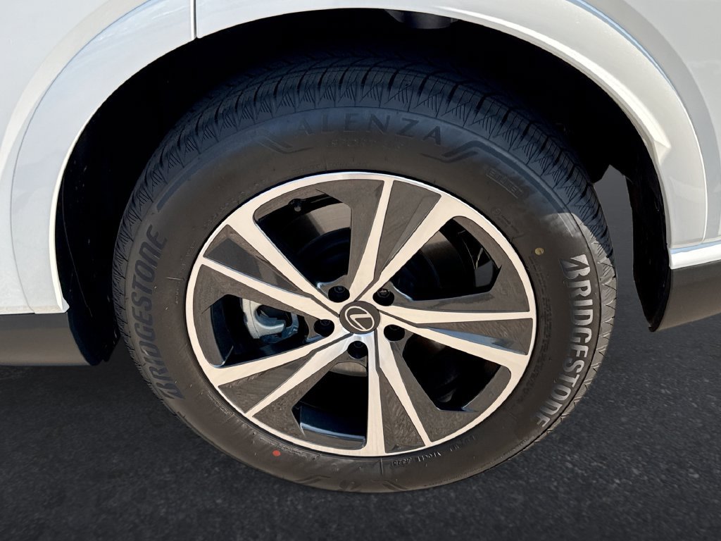 Used 2026 Lexus RX 350 Premium w/ Accessory Package (Z1) FWD image 31