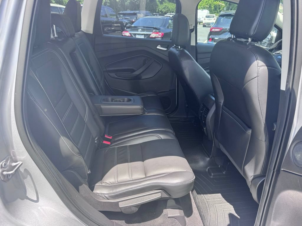 Used 2019 Ford Escape Titanium AWD/4WD image 28