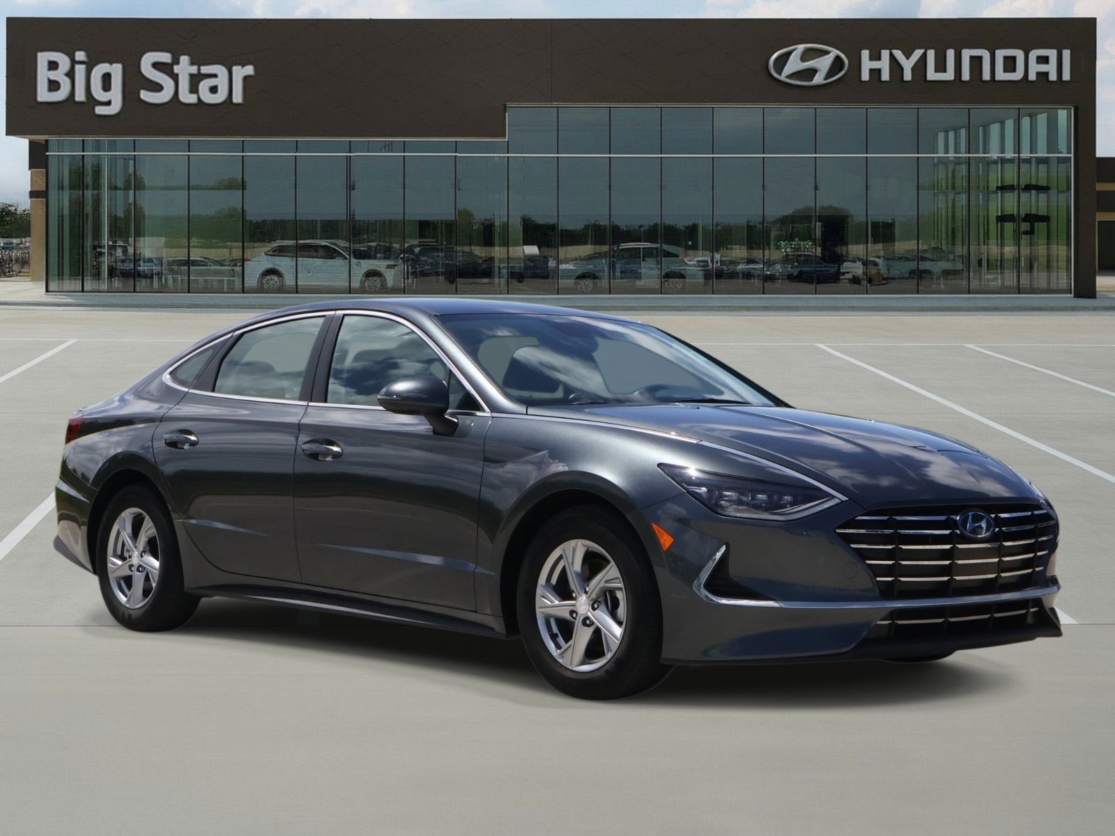 Used 2023 Hyundai Sonata SE w/ Preferred Accessory Package image 6