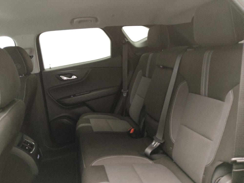 Used 2025 Chevrolet Blazer LT AWD/4WD image 18