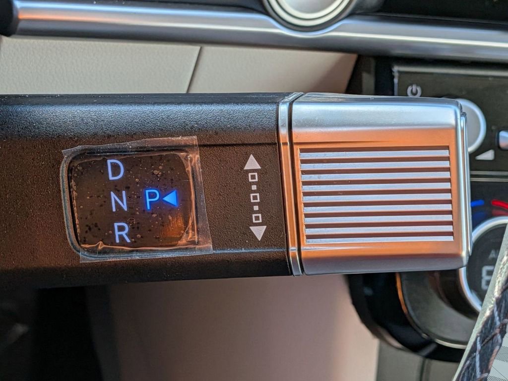 Certified 2025 Hyundai Tucson SEL AWD/4WD image 18