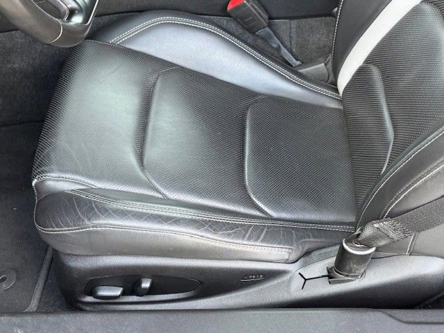 Used 2020 Chevrolet Camaro LT image 30