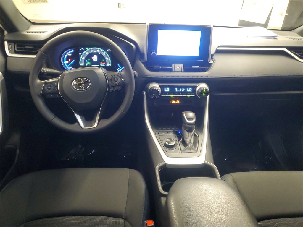 Certified 2024 Toyota RAV4 SE image 9