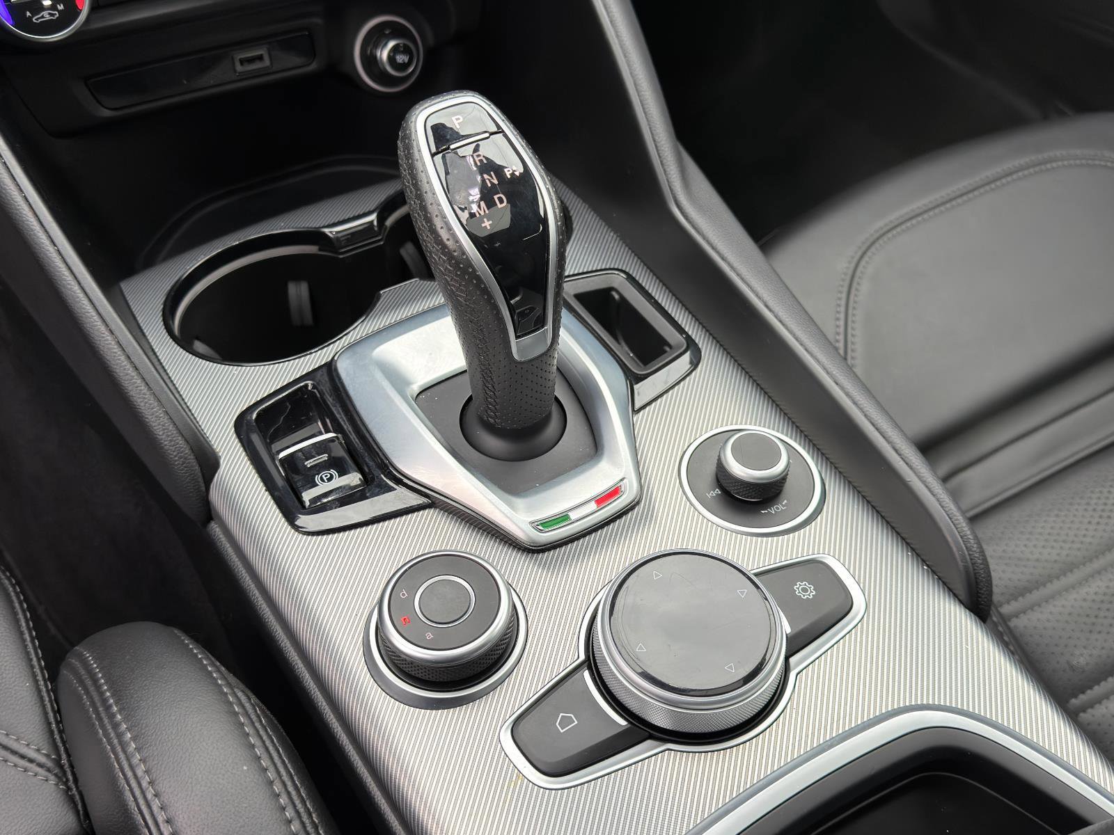 Used 2022 Alfa Romeo Giulia Veloce image 20