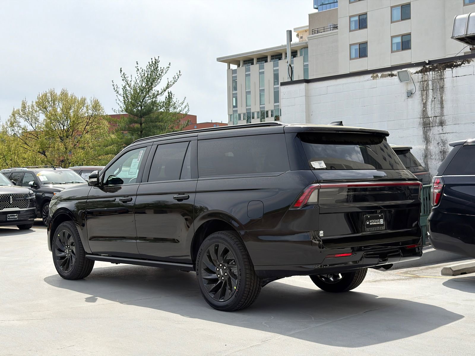 New 2026 Lincoln Navigator L Reserve image 6