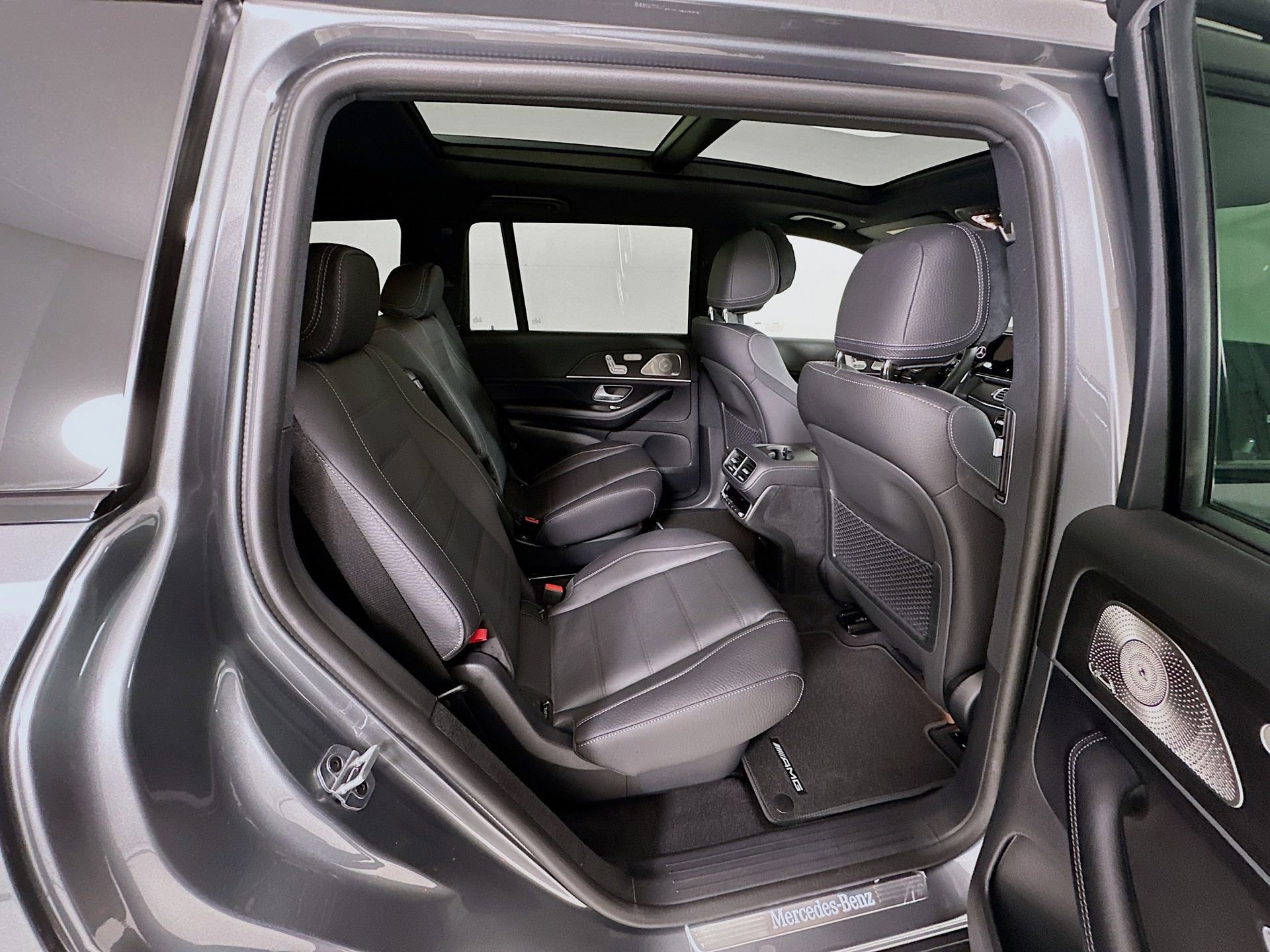 New 2026 Mercedes-Benz GLS 450 4MATIC image 31