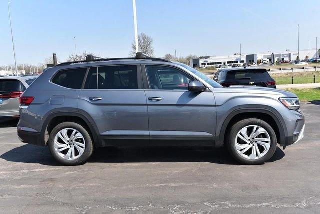 Certified 2023 Volkswagen Atlas SE image 5