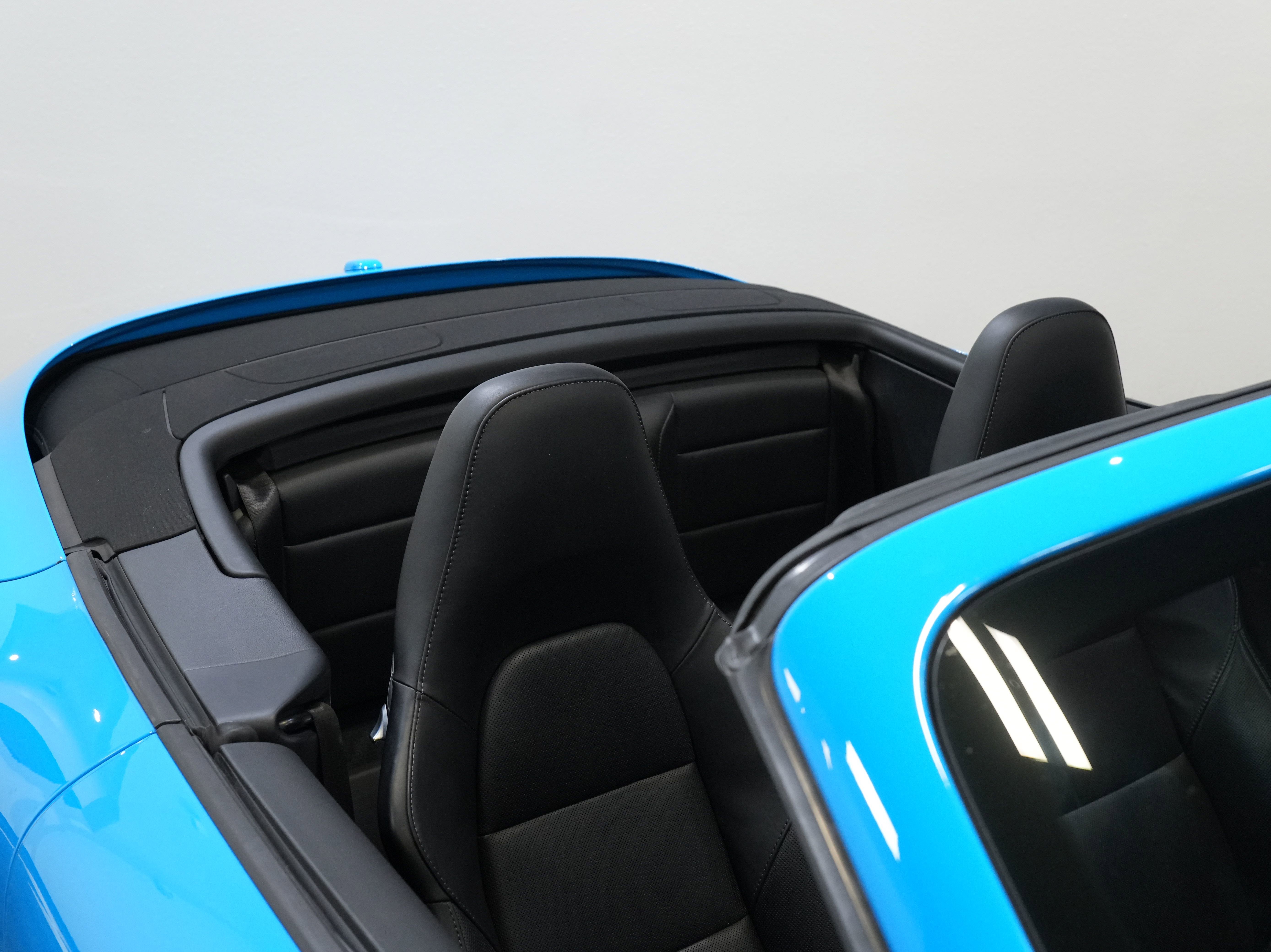 Used 2017 Porsche 911 Carrera S image 13