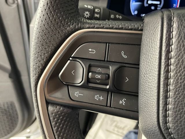 Used 2024 Toyota Tacoma TRD Sport AWD/4WD image 13
