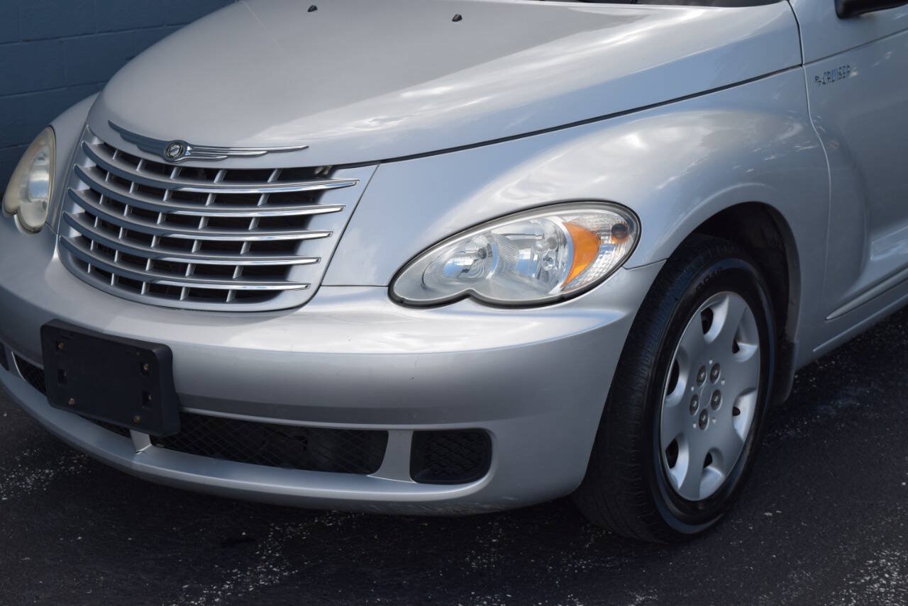 Used 2006 Chrysler PT Cruiser Touring FWD image 4