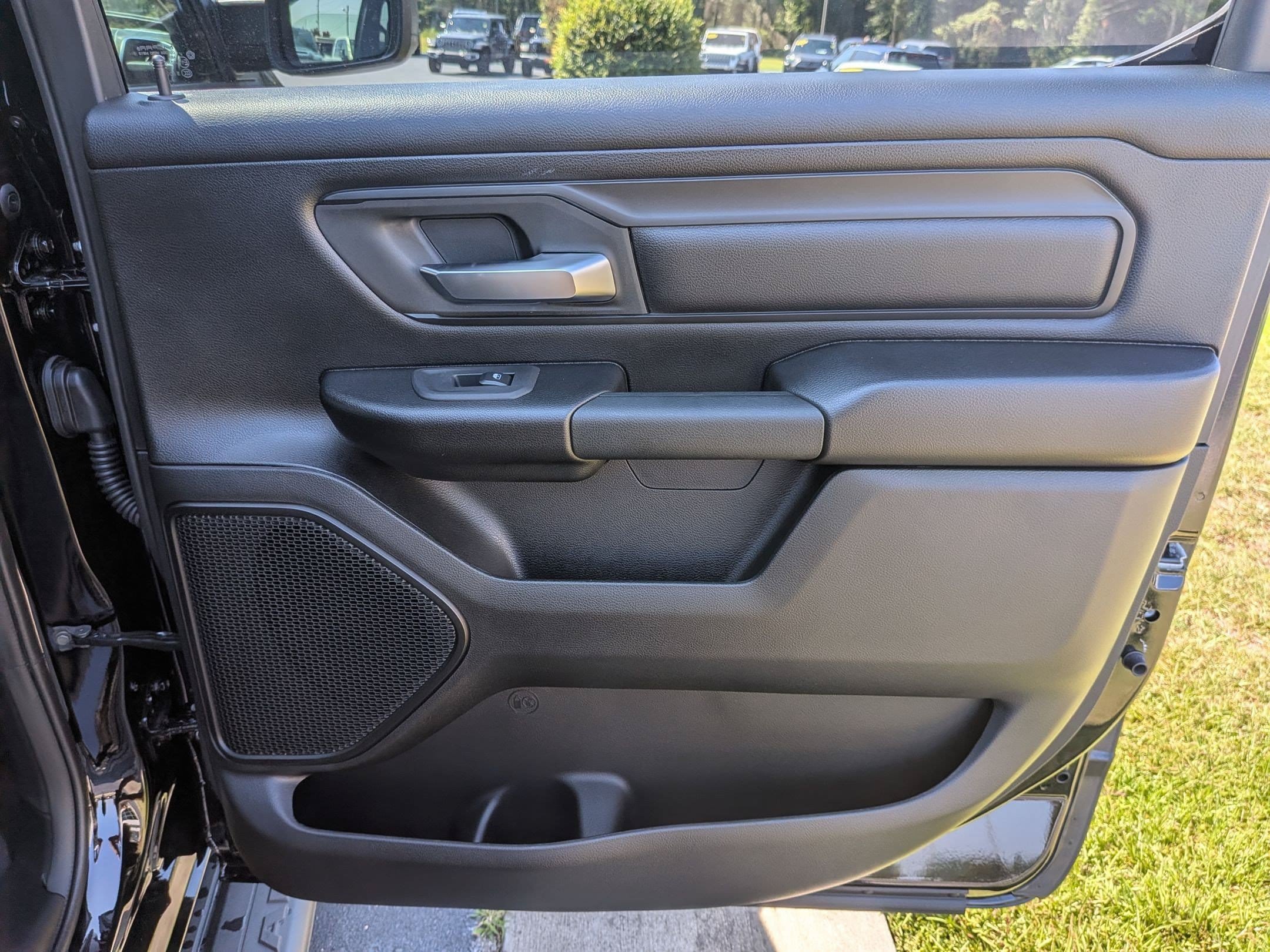 New 2026 RAM 1500 Express AWD/4WD image 24