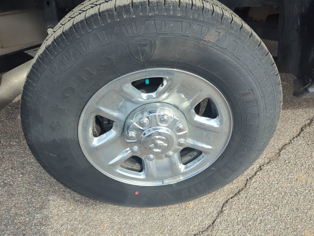 Used 2024 RAM 2500 Tradesman w/ Chrome Appearance Group image 7