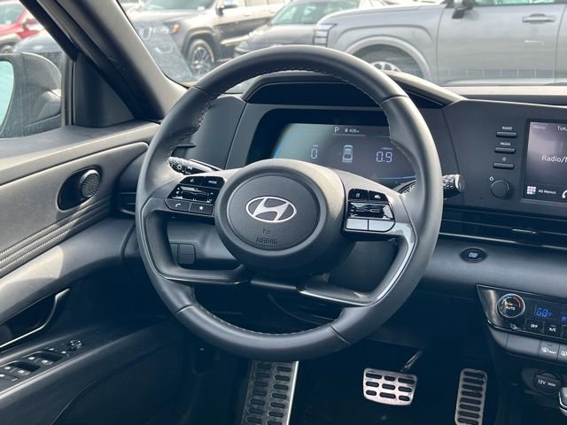 Certified 2025 Hyundai Elantra Sport image 14