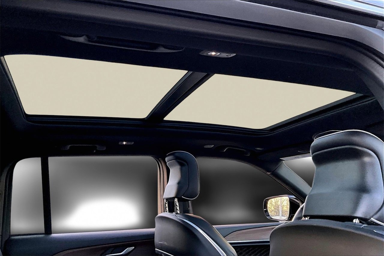 Certified 2025 Jeep Grand Cherokee Summit image 16