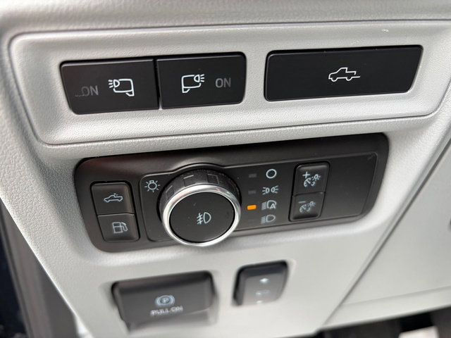 Used 2023 Ford F150 Limited image 52