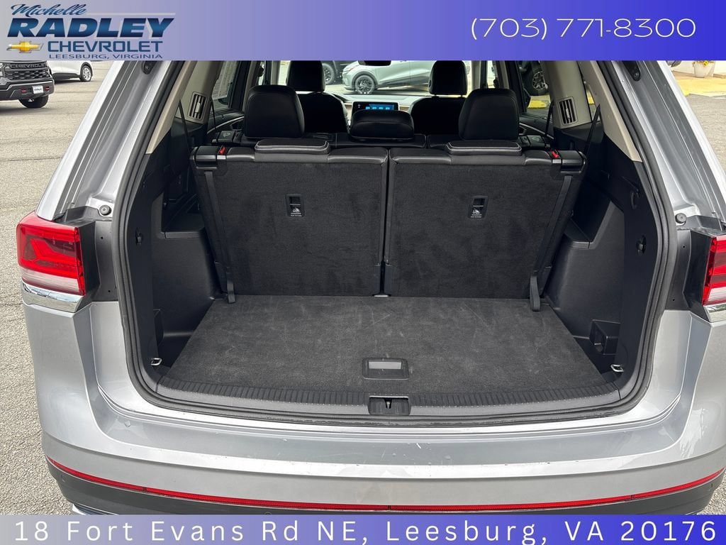 Used 2025 Volkswagen Atlas SE AWD/4WD image 11