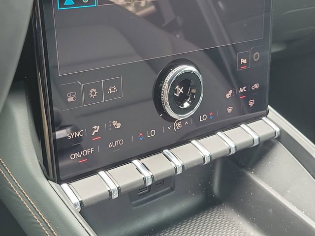 New 2026 GMC Terrain AT4 w/ Technology Package II AWD/4WD image 12