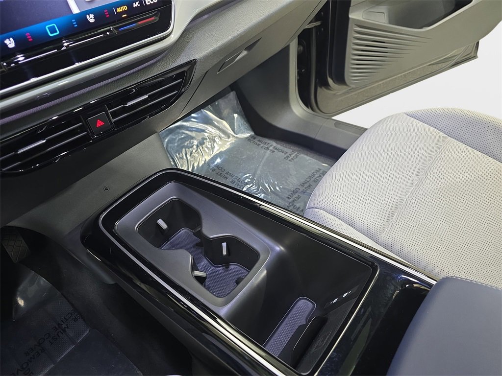 Used 2025 Volkswagen ID.4 Pro S Plus image 28