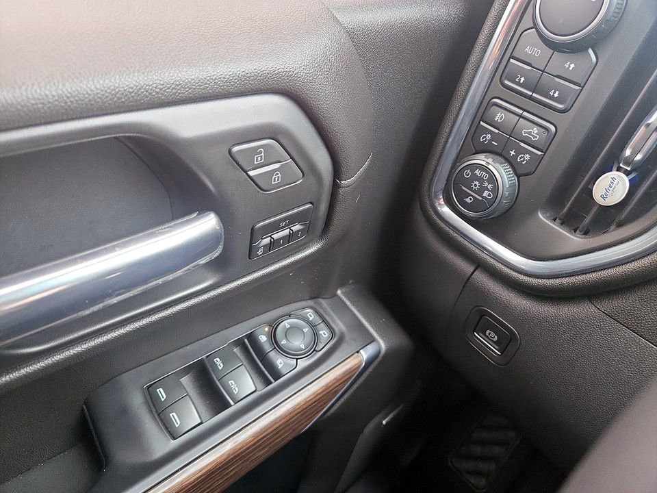 Used 2021 Chevrolet Silverado 1500 High Country w/ Z71 Off-Road Package image 21