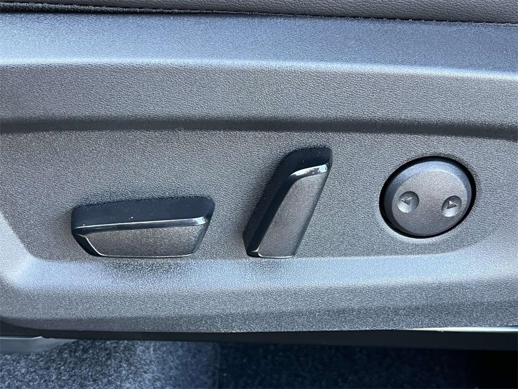 New 2026 Nissan Murano SV image 14