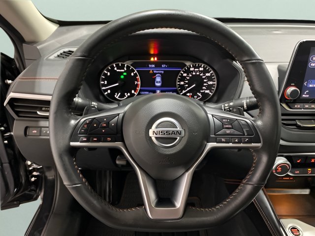 Used 2022 Nissan Altima 2.5 SR w/ Midnight Edition Package AWD/4WD image 13