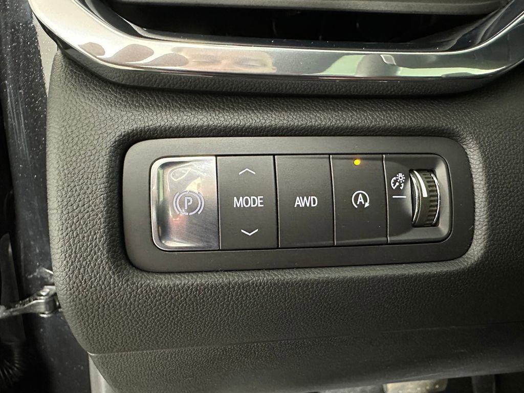 Used 2025 GMC Acadia Elevation w/ Elevation Premium Package image 25