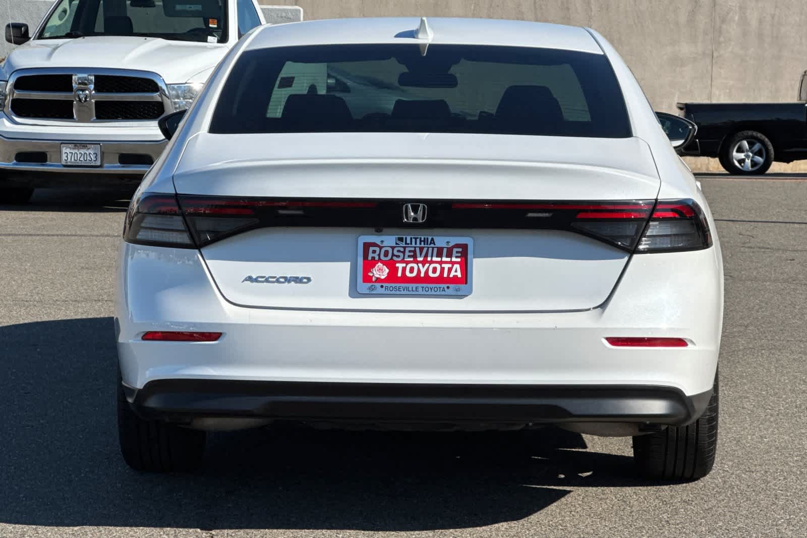 Used 2023 Honda Accord EX image 8