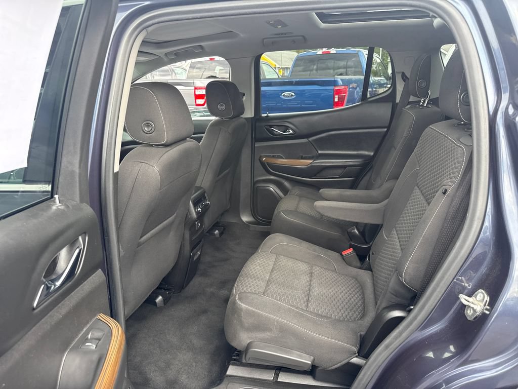 Used 2018 GMC Acadia SLE FWD image 16