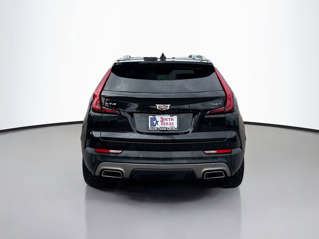 Used 2023 Cadillac XT4 Premium Luxury w/ Technology Package FWD image 6