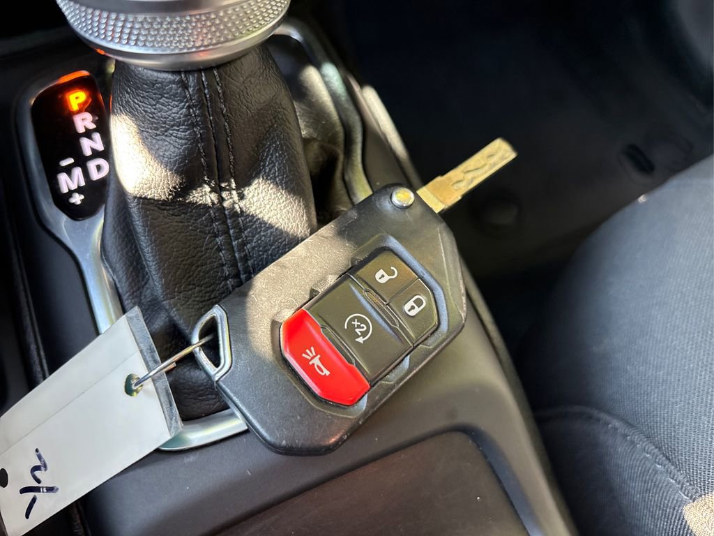 Certified 2021 Jeep Gladiator Willys image 34