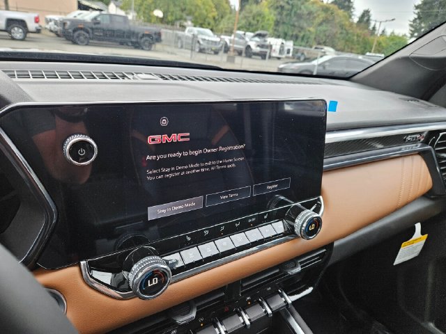 New 2026 GMC Canyon AT4 AWD/4WD image 28