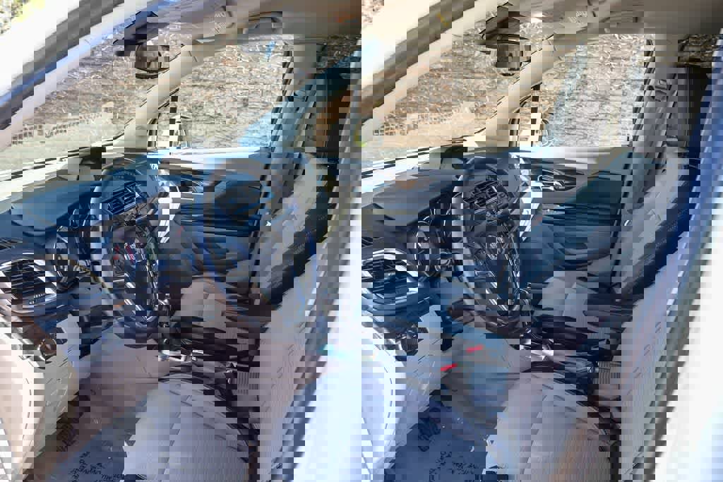 Used 2016 Buick Encore FWD image 16