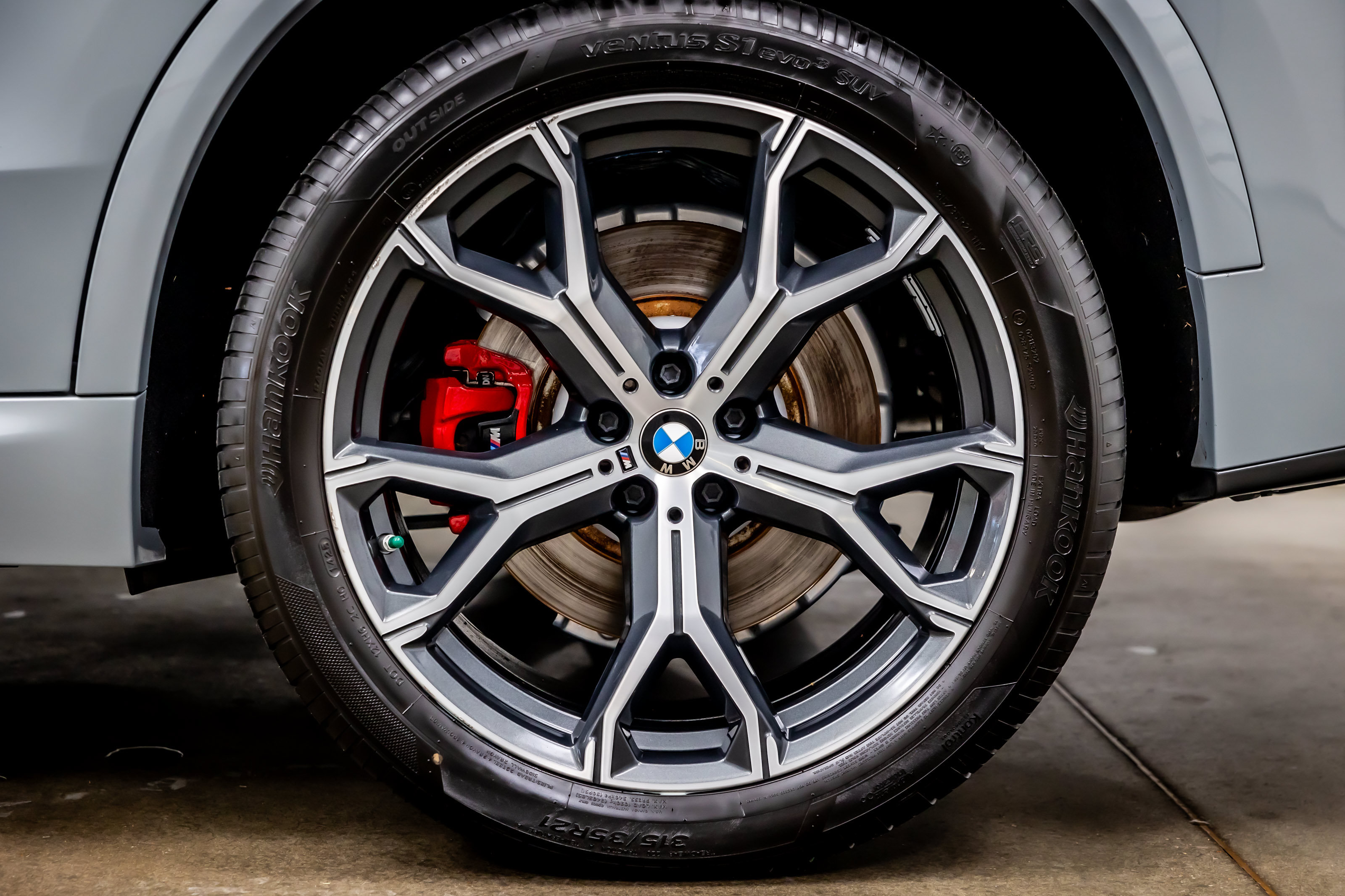 Used 2024 BMW X5 M60i AWD/4WD image 38