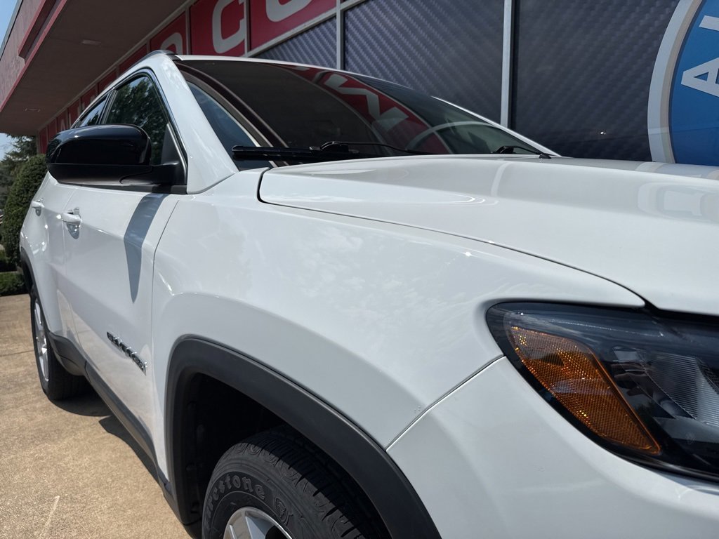 Used 2022 Jeep Compass Latitude image 3