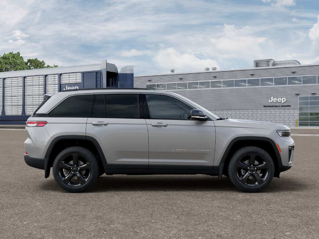 New 2026 Jeep Grand Cherokee Limited w/ Limited Altitude Package AWD/4WD image 21