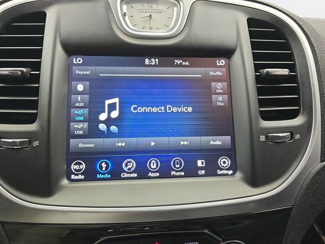 Used 2019 Chrysler 300 Touring w/ Sport Appearance Package RWD image 22