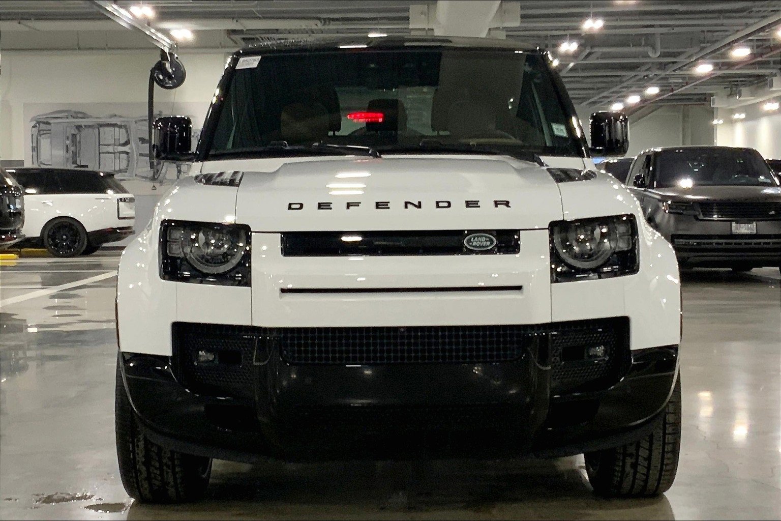 Used 2025 Land Rover Defender 90 V8 image 3