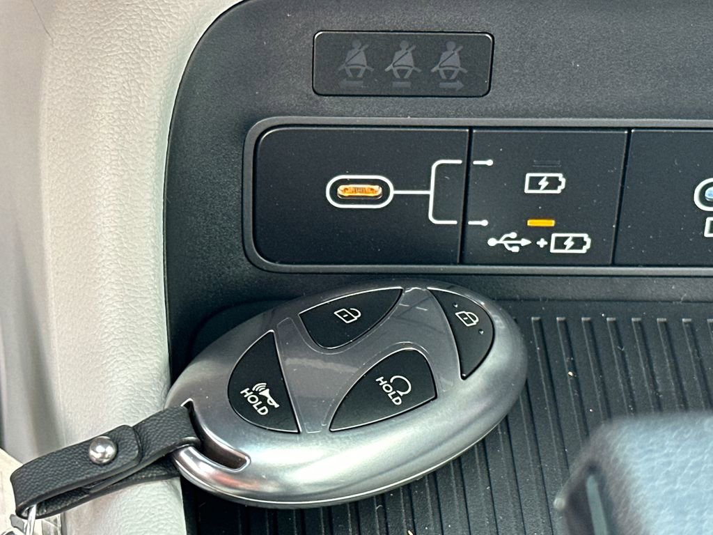 New 2026 Hyundai Kona SE image 31