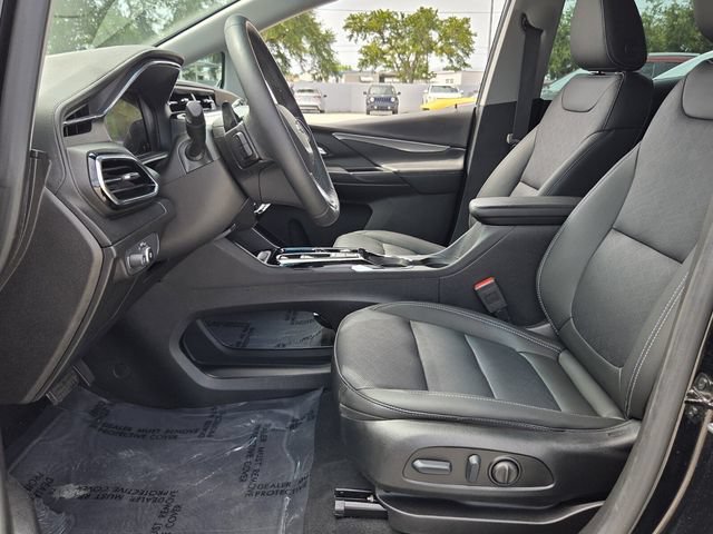 Used 2023 Chevrolet Bolt LT w/ Infotainment Package FWD image 10