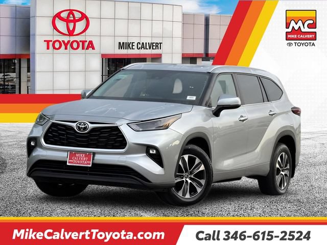 Used 2024 Toyota Highlander XLE