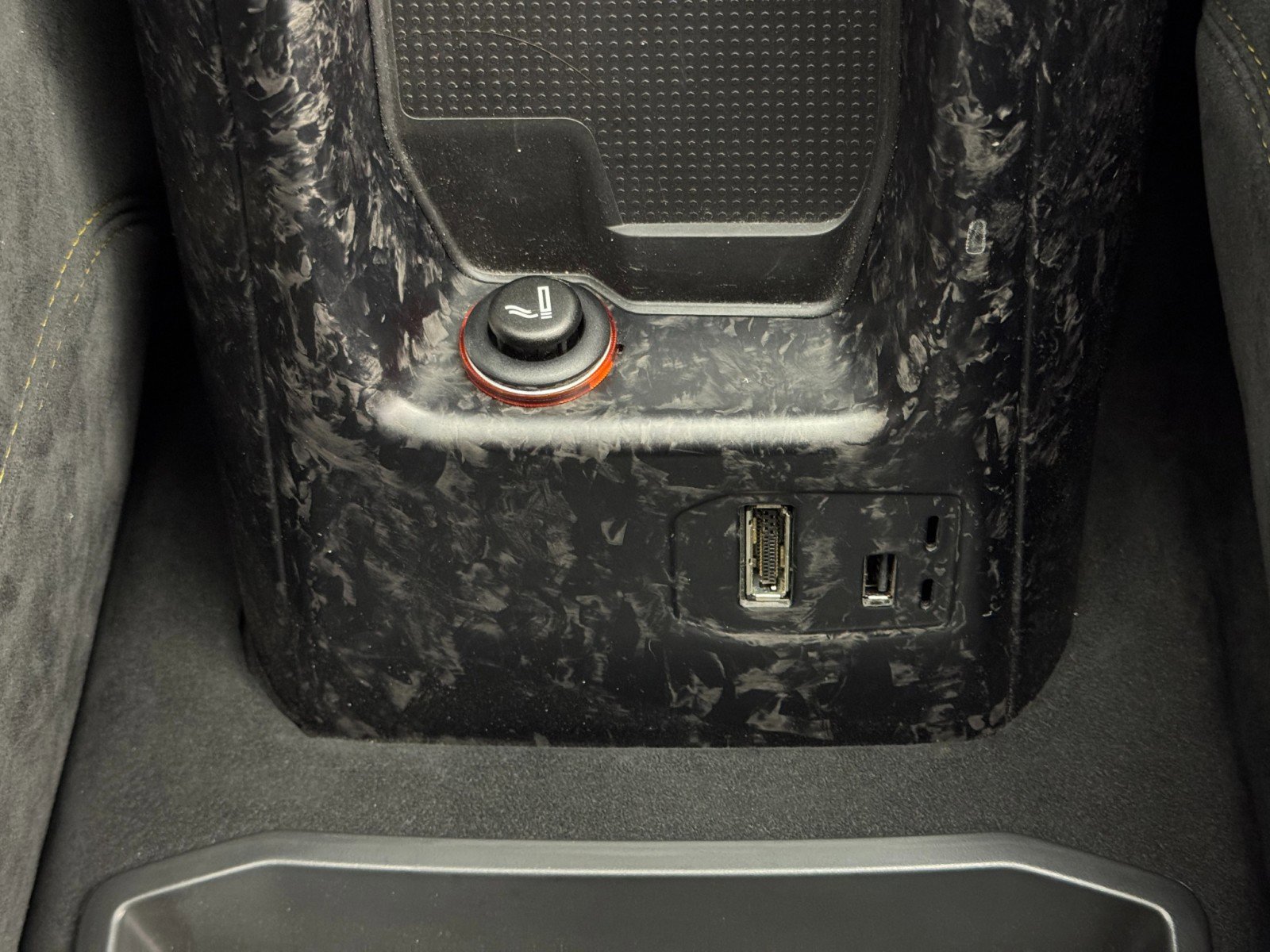 Used 2018 Lamborghini Huracan Performante image 34