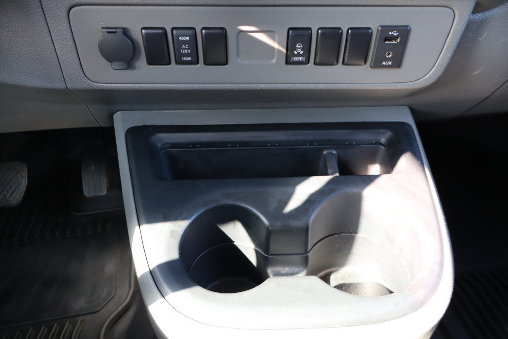 Used 2018 Nissan NV 2500 SV w/ Navigation Package RWD image 8