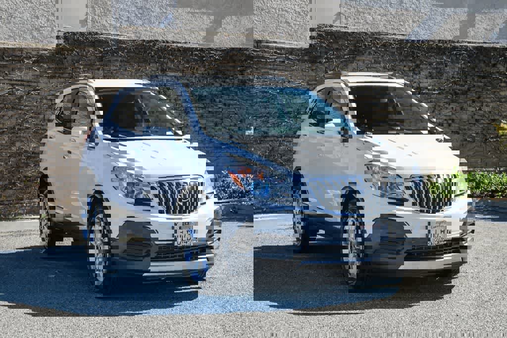 Used 2016 Buick Encore FWD image 3