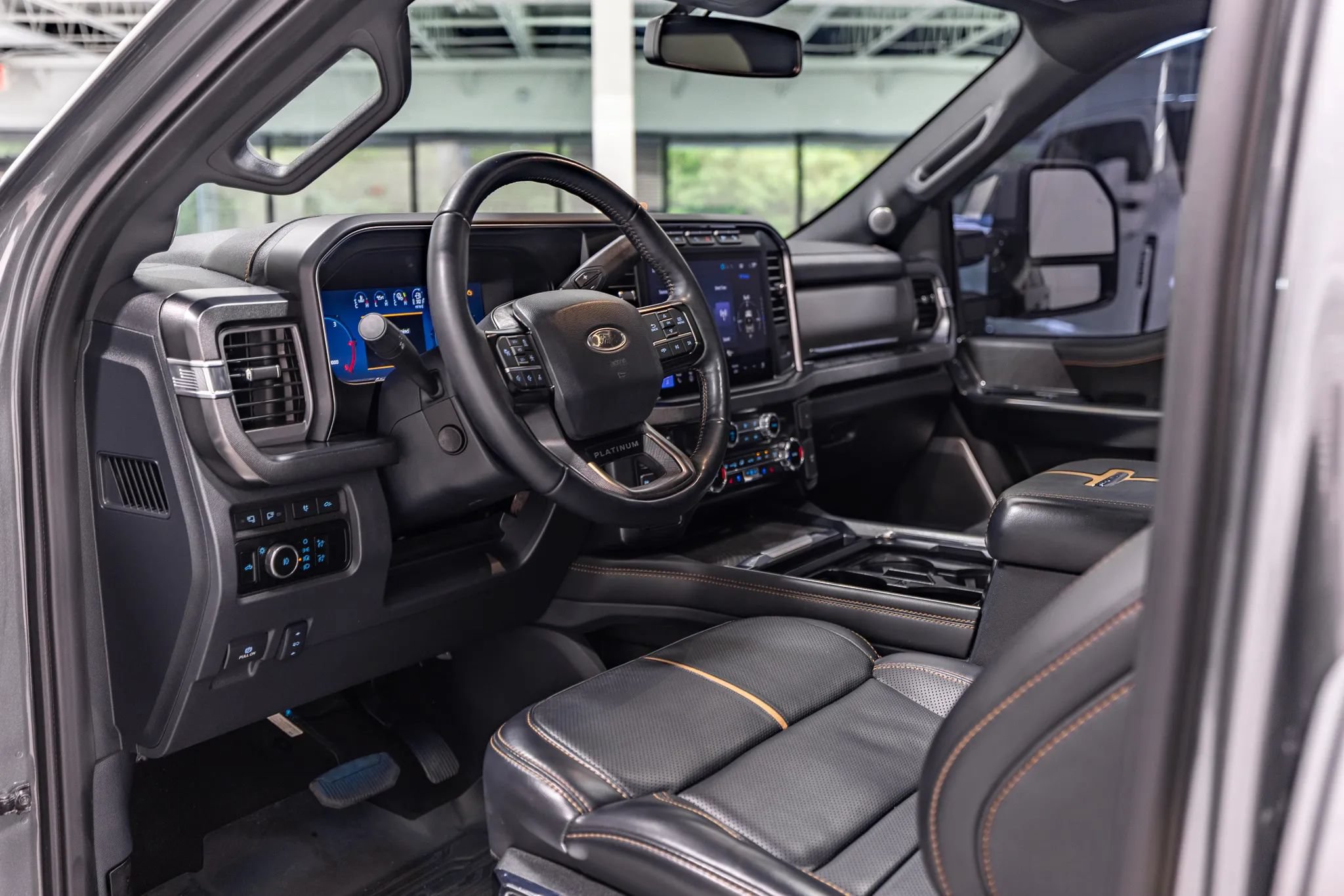 Used 2024 Ford F250 Platinum AWD/4WD image 40