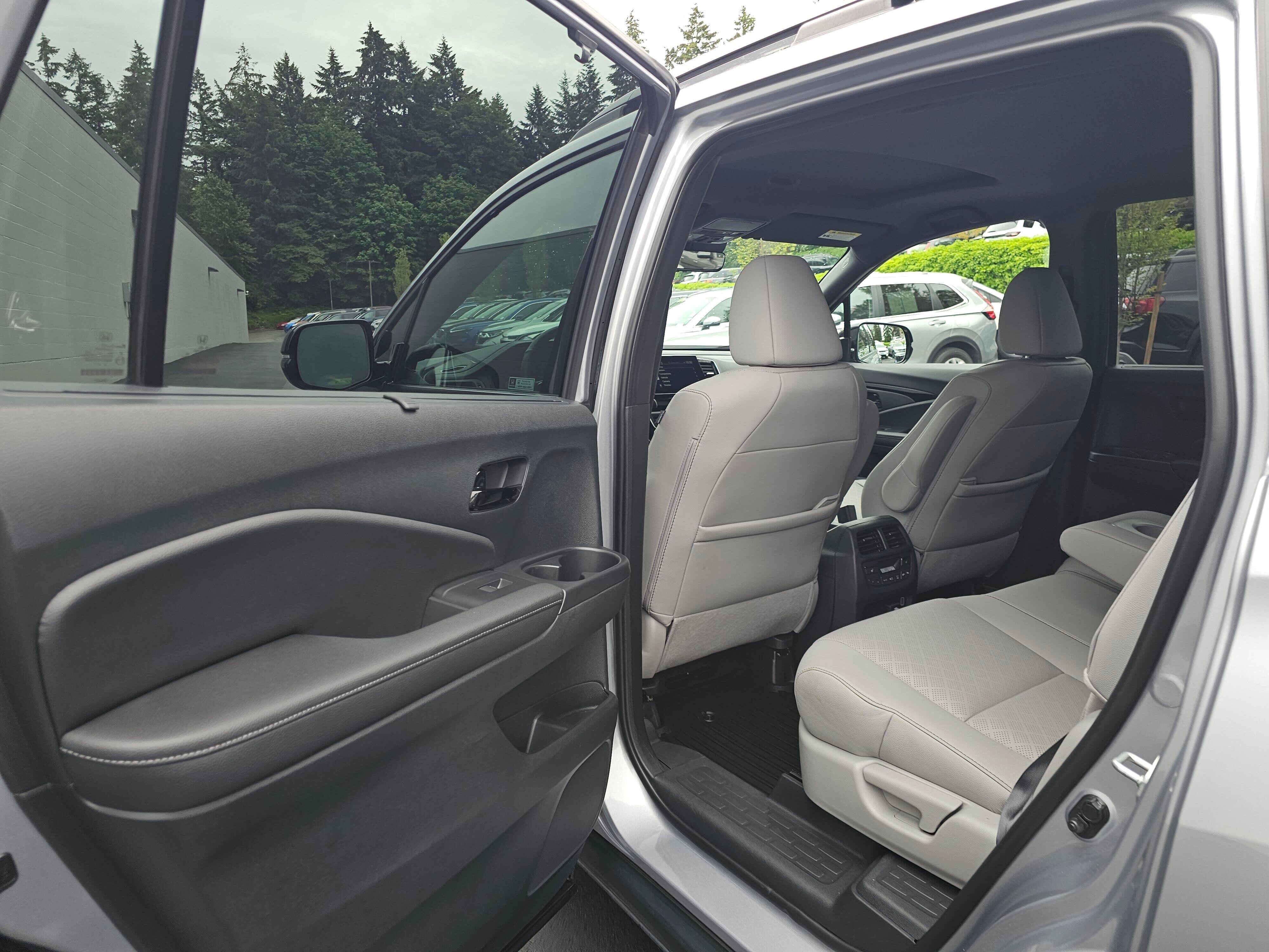 Used 2023 Honda Passport Elite image 19