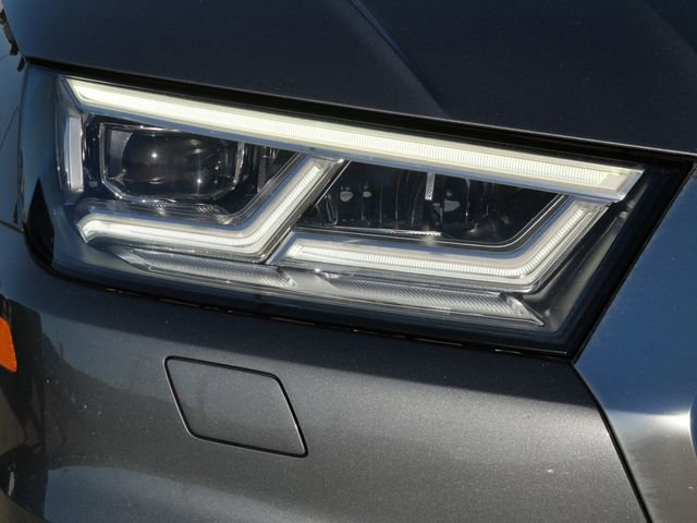 Used 2018 Audi Q5 2.0T Premium Plus w/ Premium Plus Package AWD/4WD image 10