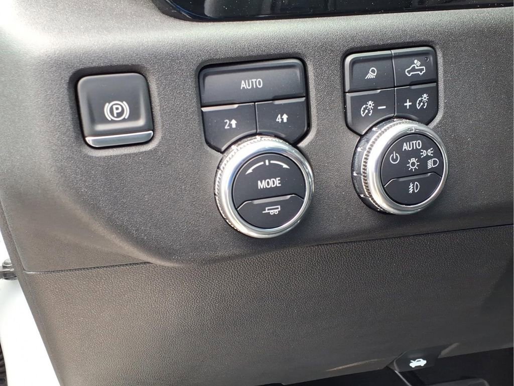 Used 2024 GMC Sierra 1500 SLT image 12