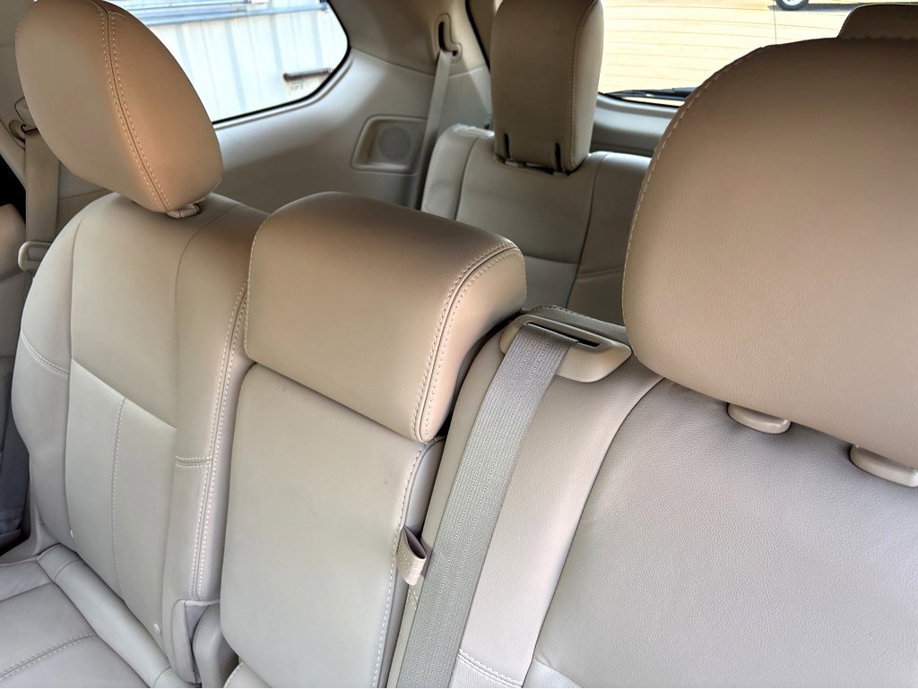 Used 2014 Nissan Pathfinder SL w/ SL Tech Package FWD image 28