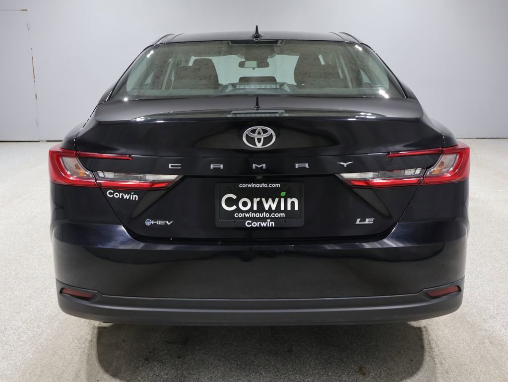 Used 2025 Toyota Camry LE image 3